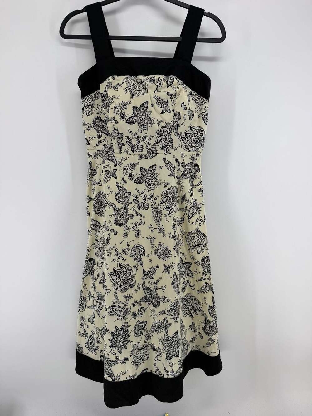 R&K Originals Petite Paisley Fit & Flare Dress Size 8P Black Cream Stretch